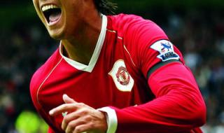 c罗曼联签了几年合同 C罗在尤文呆了几年